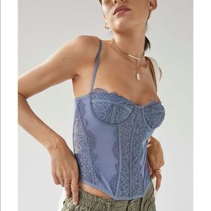 URBAN OUTFITTERS CORSET TOP!